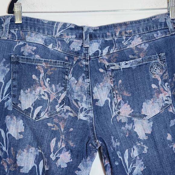 Laurie Felt Floral Cropped Jeans Size 16 Petite Classic Boyfriend Jeans - Picture 6 of 12
